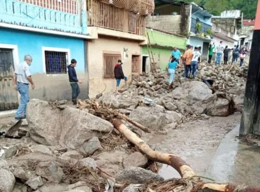 Al menos dos niños entre los muertos por las fuertes lluvias en Mérida