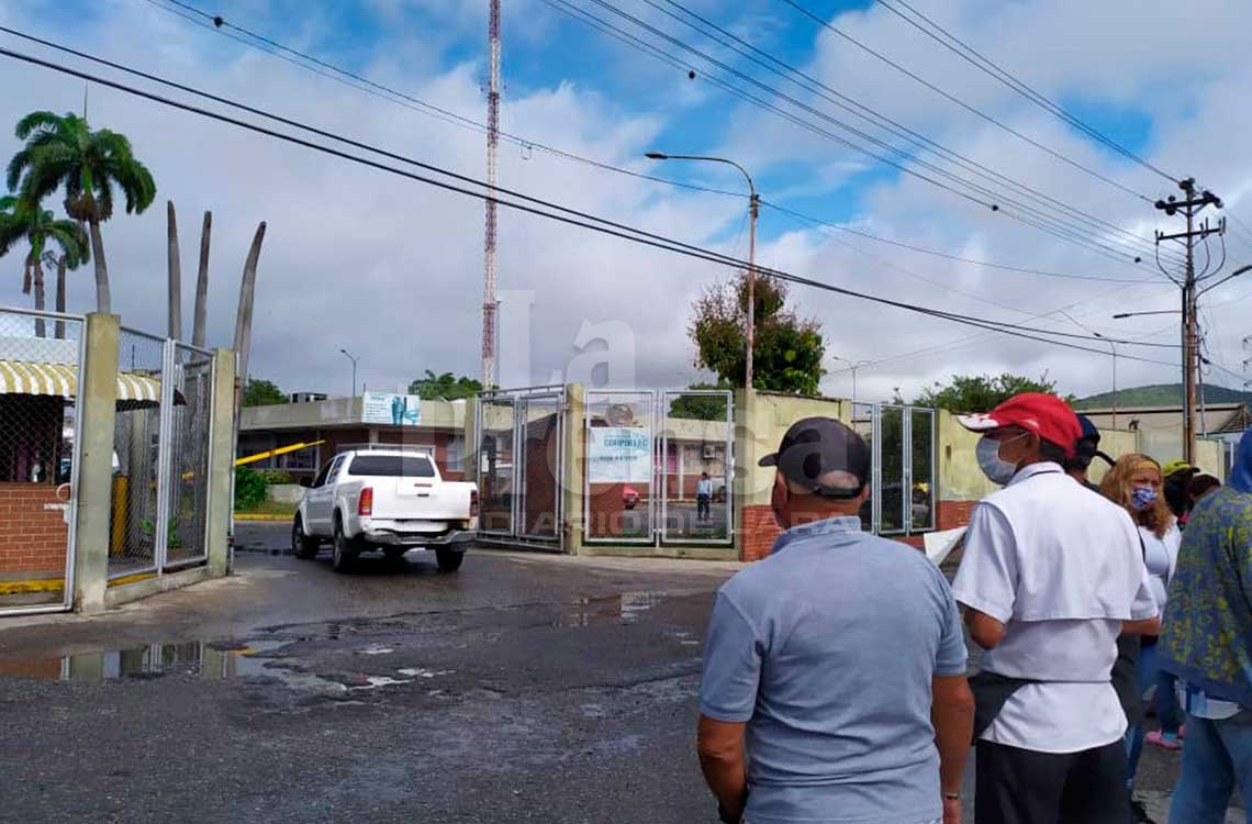 Protestan en la sede de Corpoelec en Barquisimeto tras 11 días sin luz en el municipio San Francisco #30Ago (FOTOS)