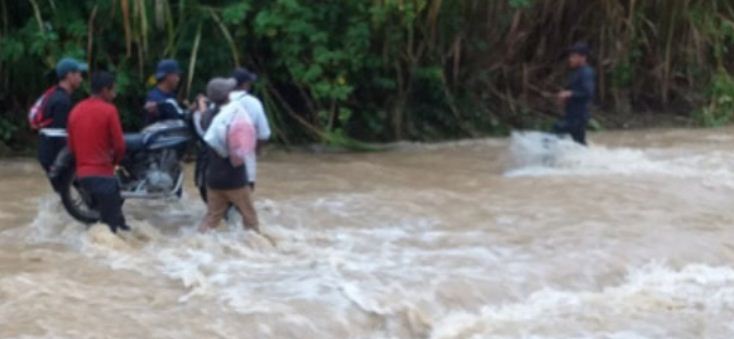 Familia venezolana fue arrastrada por la crecida de una quebrada en Colombia