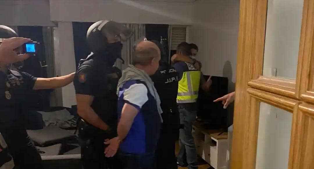 Detenido Hugo “El Pollo” Carvajal en España (Video)