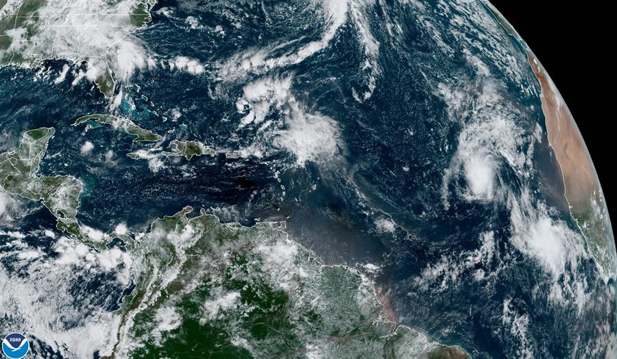 La tormenta tropical Peter pasará al norte de las islas Vírgenes y Puerto Rico con lluvias y marejada