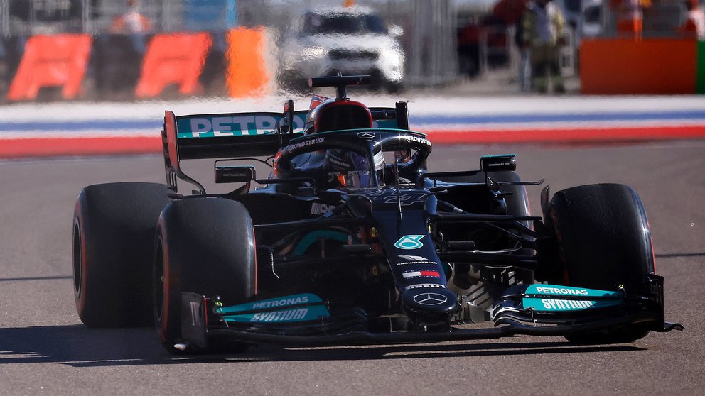 Lewis Hamilton mostró cómo se recupera del choque con Verstappen (Foto)