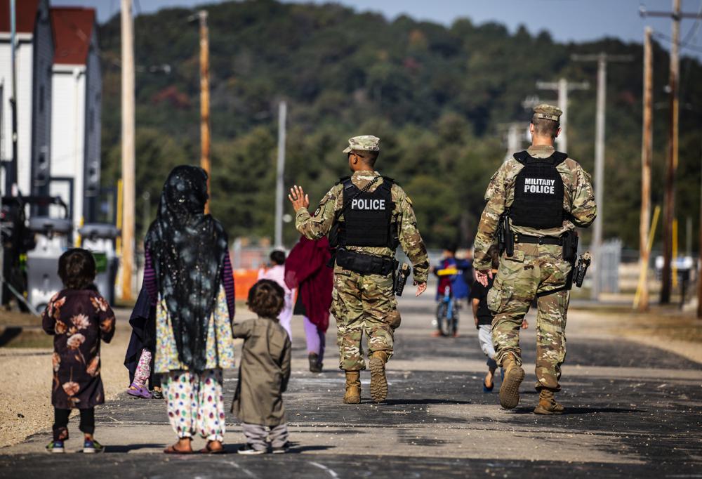 Estados Unidos recibirá más evacuados afganos la próxima semana