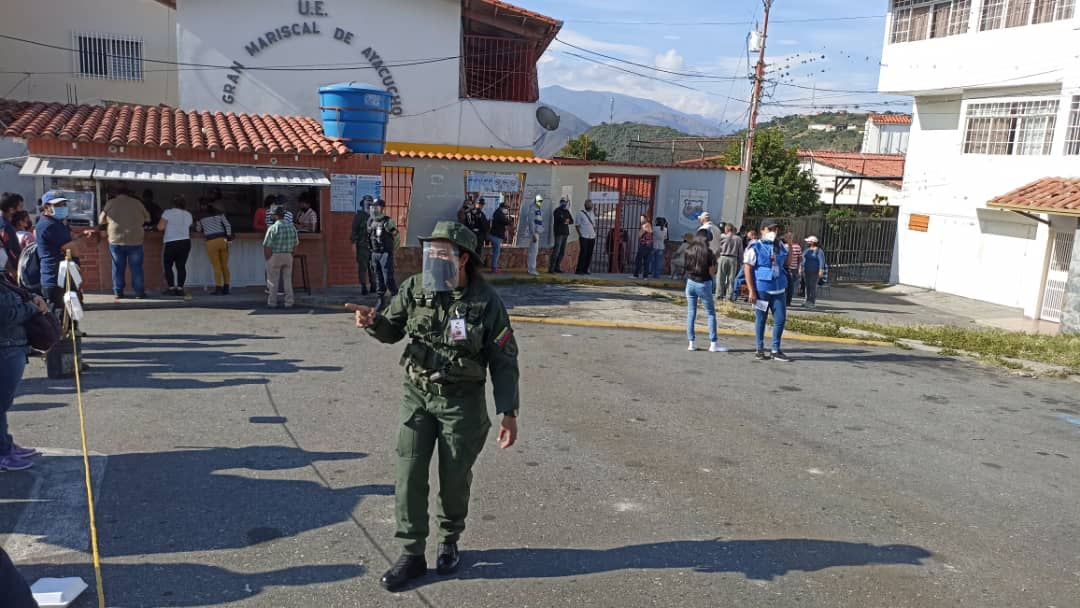 Mérida: En Campo Elías llegó la gente…. pero el Plan República no deja pasar ni la brisa (FOTOS)