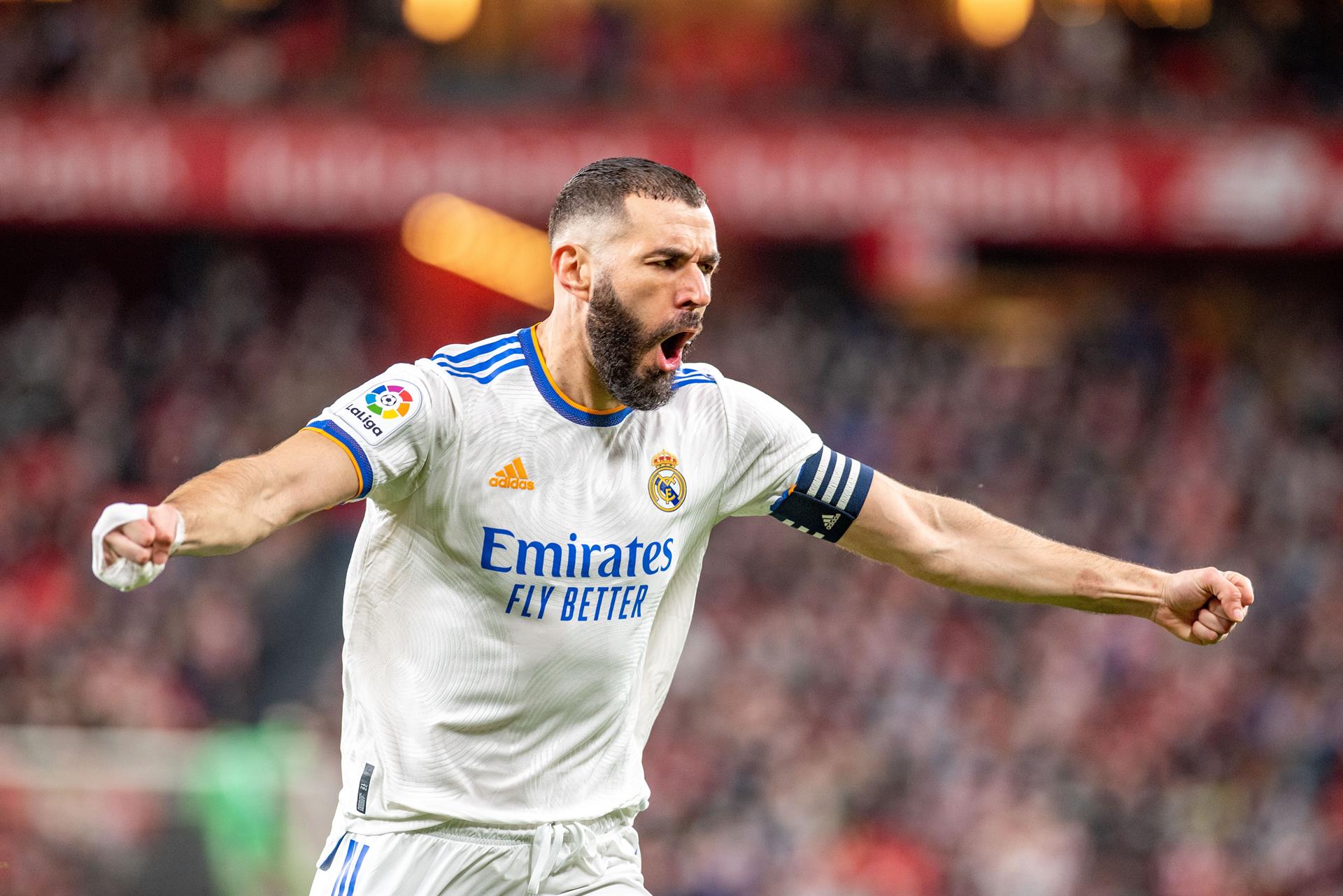 Real Madrid fortaleció su liderato en Bilbao con doblete de Benzema