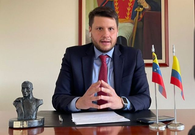 “Salió de Venezuela gracias a la alianza de Maduro”, señaló Battistini sobre narcojet incautado a las Farc