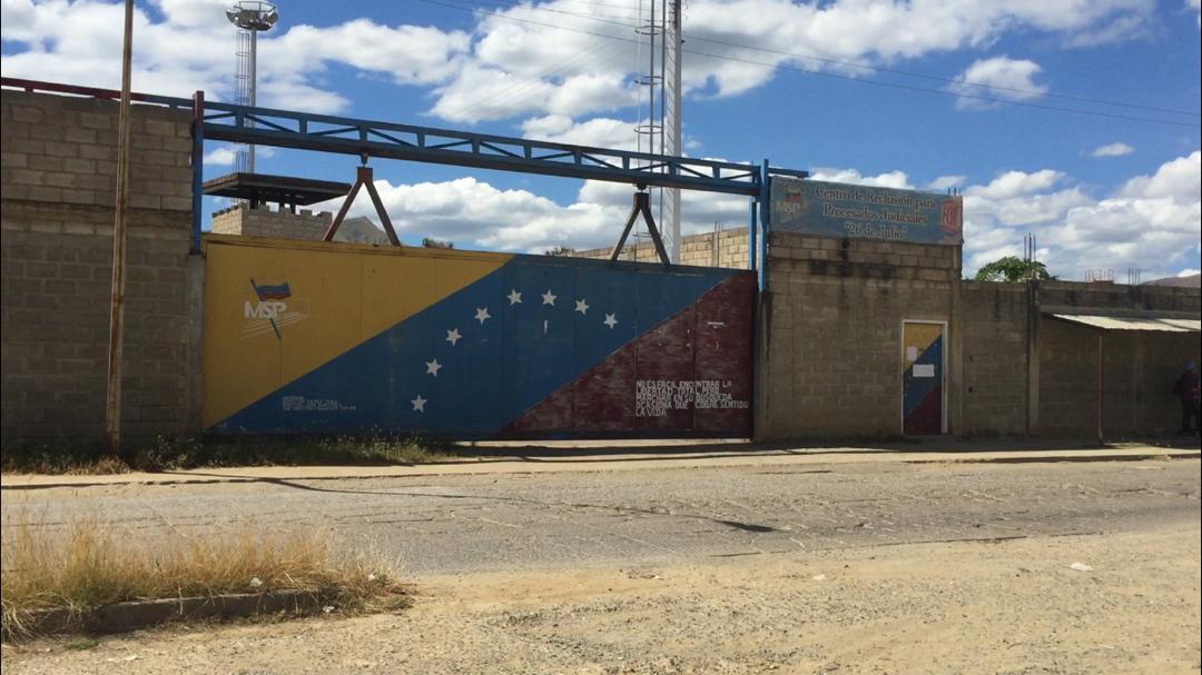 A los presos en Guárico les dan de “comer” agua de granos pa’ matarles el hambre