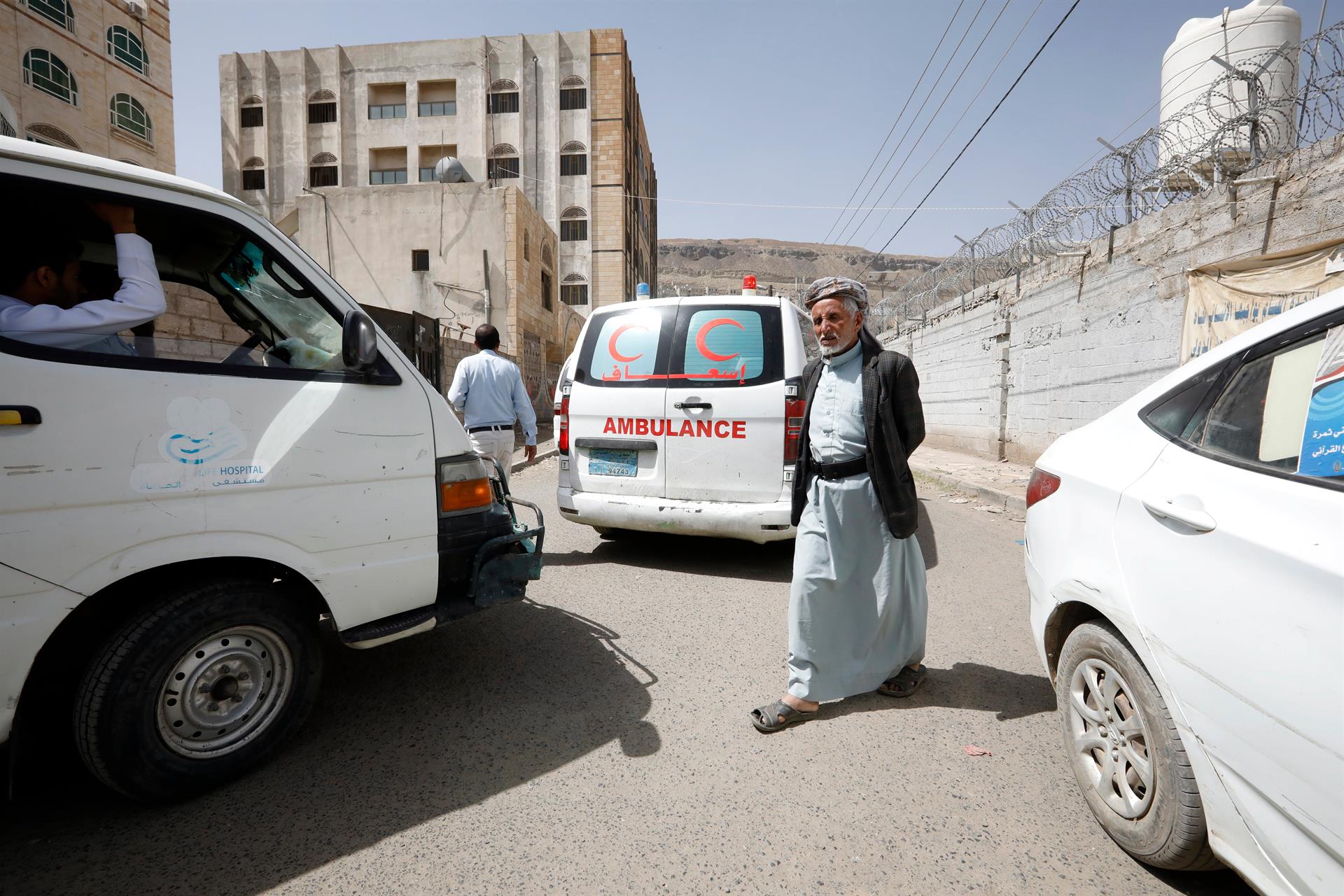 Fallece por Covid el embajador de Irán evacuado desde Yemen