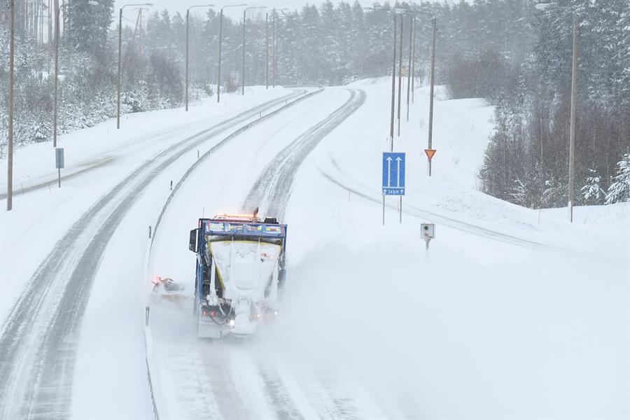 Tormenta y vientos paralizan parte del tráfico ferroviario en el norte de Alemania