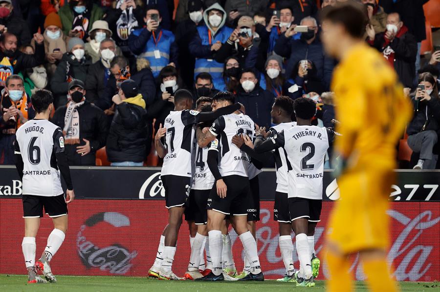 El Sevilla no pudo ganar ante el Valencia en Mestalla