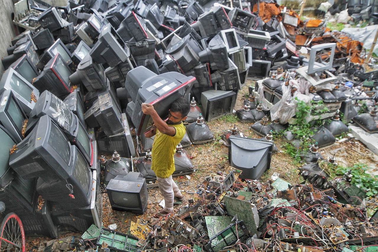 La basura electrónica es un problema creciente en Latinoamérica, según la ONU