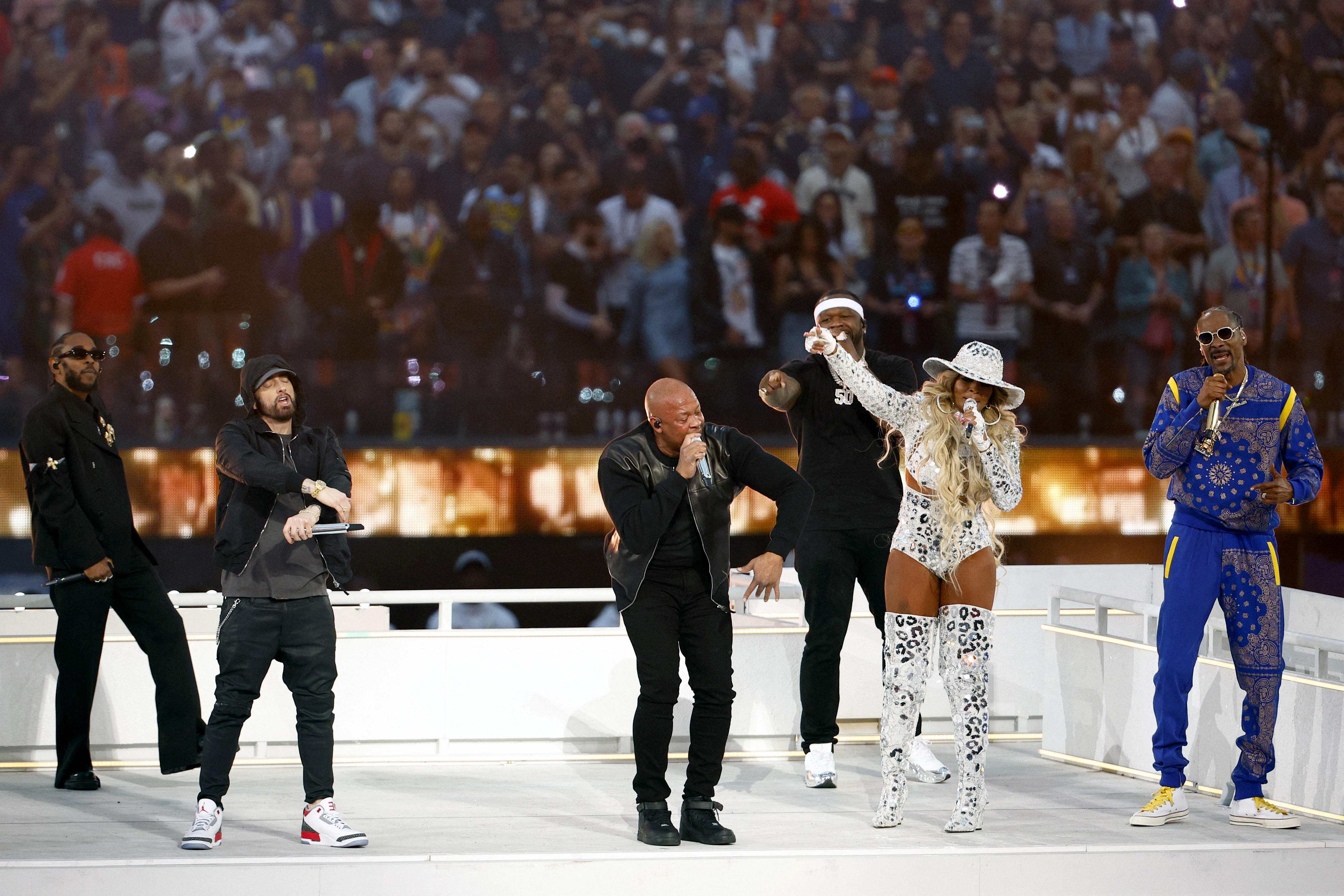 En VIDEO: Así fue el show del Super Bowl donde dominó el rap con Dr. Dre y Snoop Dogg