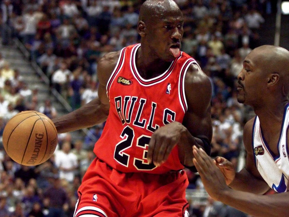 La astronómica cifra que pagaron por los zapatos de Michael Jordan en una subasta