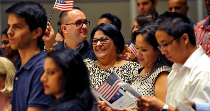 ¡Toma dato! Las preguntas que debes responder correctamente para obtener la ciudadanía de EEUU