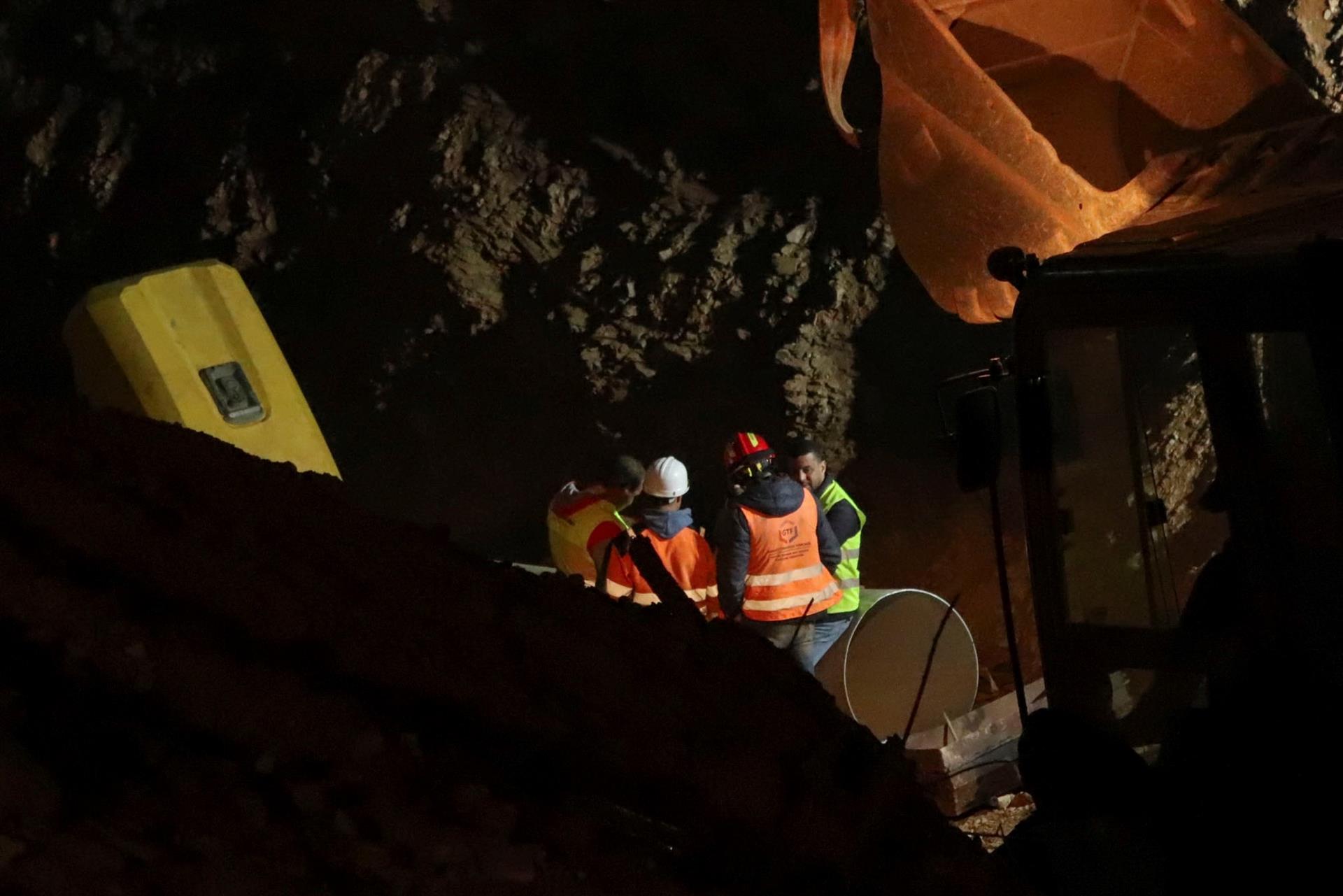 Quedan dos metros para llegar al pequeño Rayan