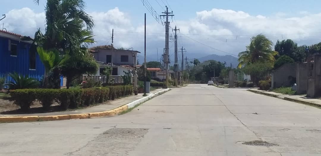 El calvario de vivir en Morón: hasta cinco días sin luz, pierden la comunicación y pa’ colmo… se les va el agua