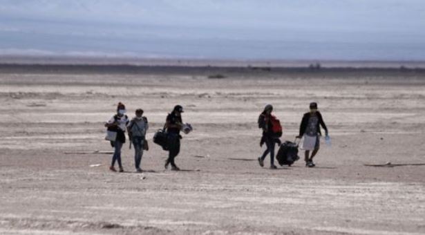 Familia venezolana detenida en Chile con un bebé y un niño con síndrome de Down podría ser deportada