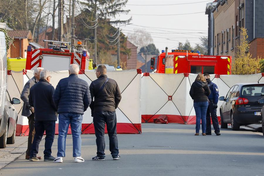 Suben a seis los muertos tras arrollar un carro un grupo de carnaval en Bélgica