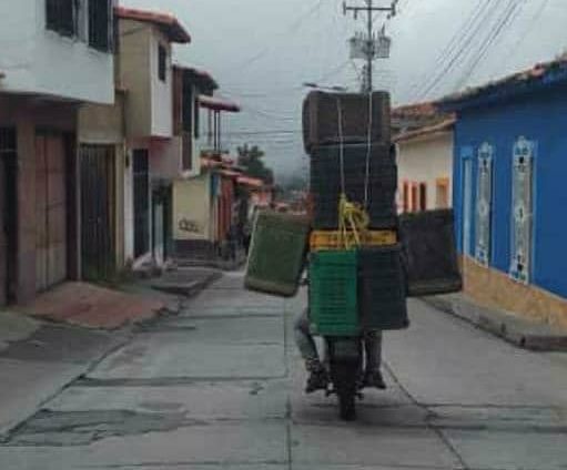 Los “mototritones”, la ingeniosa forma en que los productores merideños transportan sus cosechas