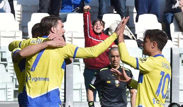 Dybala y Vlahovic acercan a la Juventus al podio de la Serie A