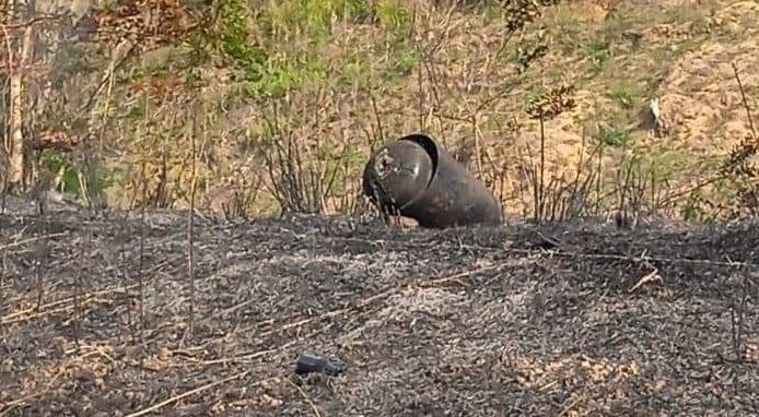 “OJO, bomba”: Dejaron cajas con presuntos explosivos en las calles de Colombia