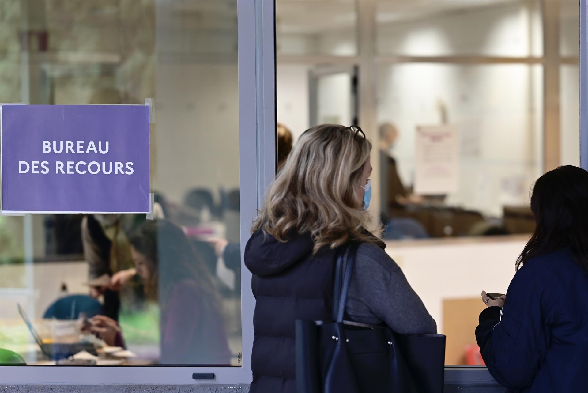 Reportan baja participación en las elecciones francesas durante las primeras horas de este #10Abr