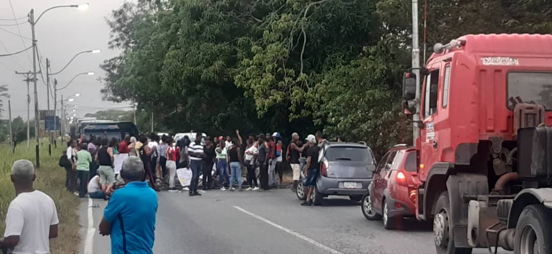 Protestan en Río Chico por falta de Agua