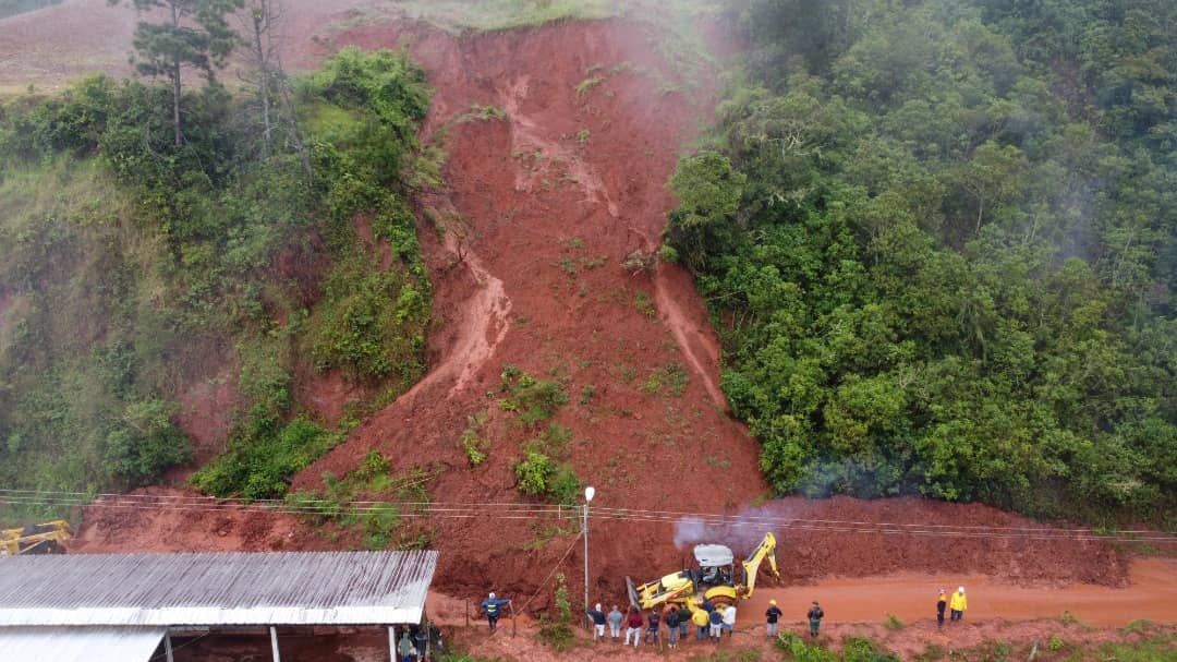 EN FOTOS: vías del municipio Panamericano a punto de colapsar tras las incesantes lluvias en Táchira