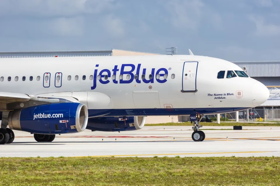 Aerolínea en EEUU ofreció miles de dólares a sus clientes por tomar un vuelo más tarde… y nadie quería aceptarlo