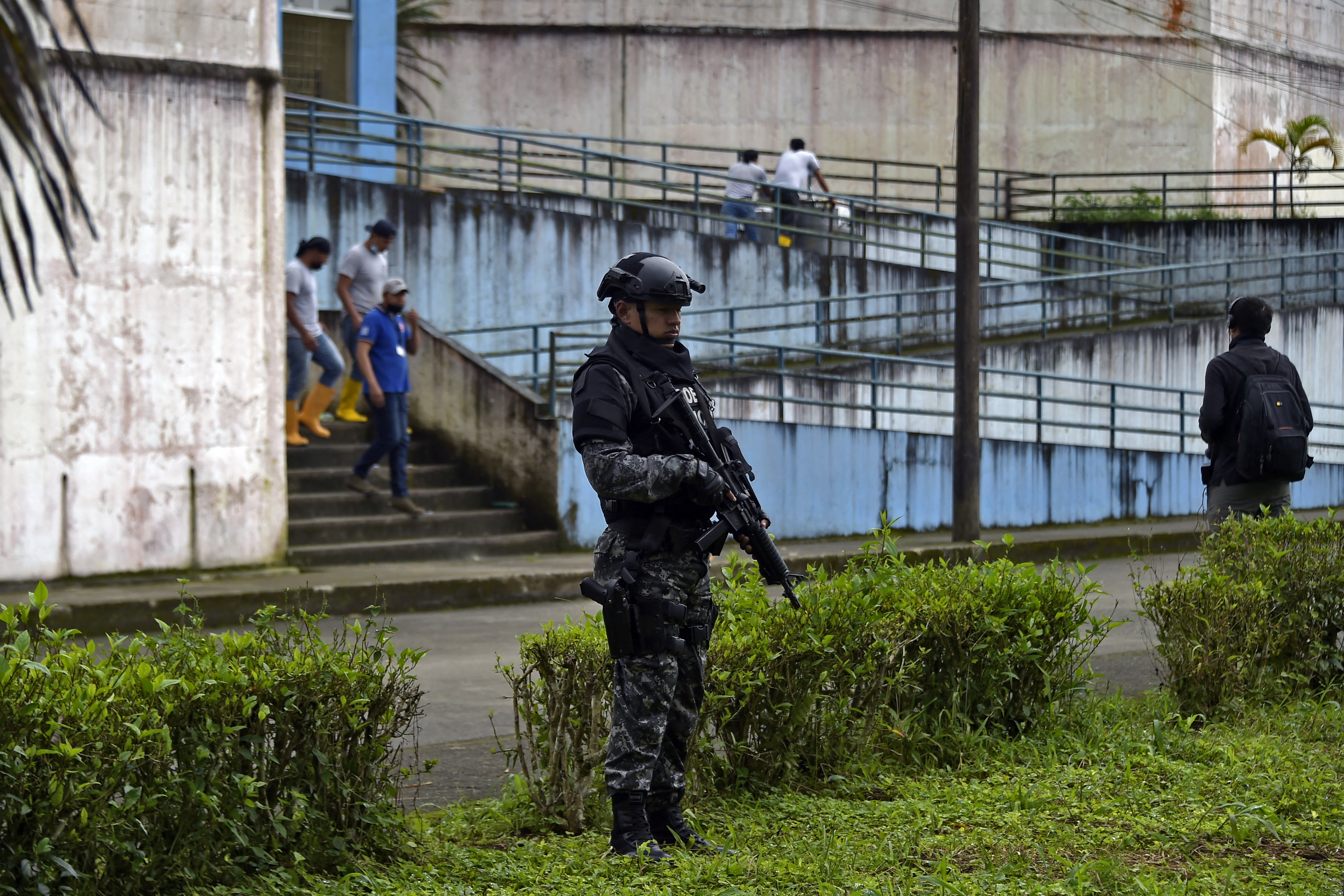 Recapturaron a la mayoría de presos fugados tras motín en cárcel de Ecuador