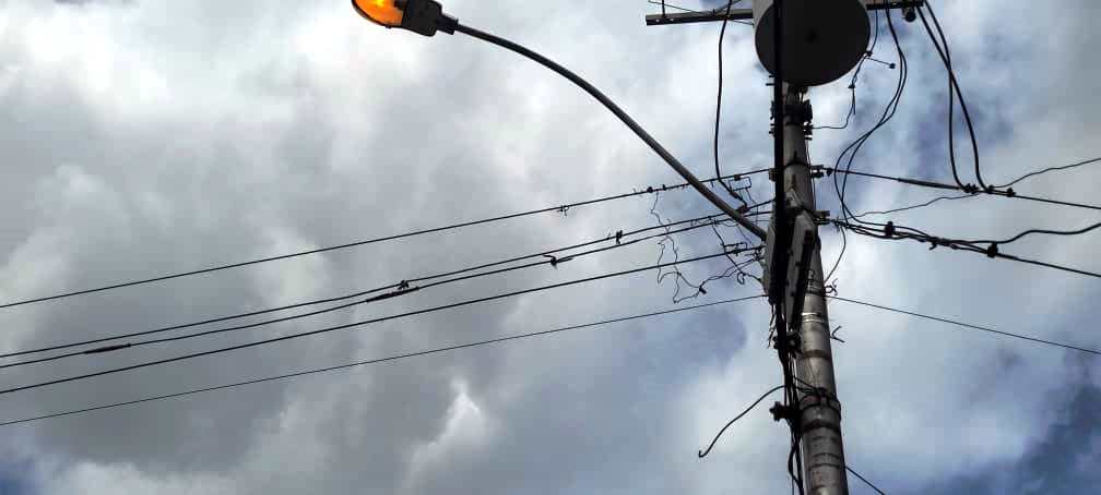 Sujetos murieron electrocutados al intentar reparar el cableado eléctrico en Barinas y Carabobo