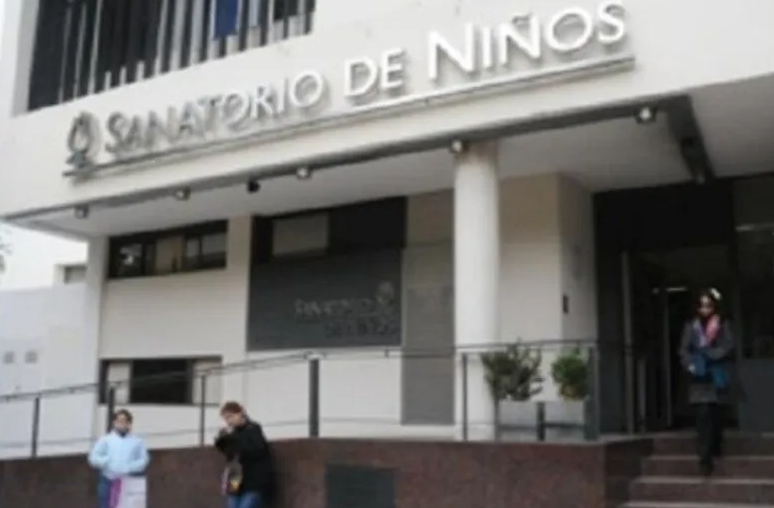 Primer niño detectado con hepatitis desconocida y que necesitó un trasplante se recuperó en Argentina