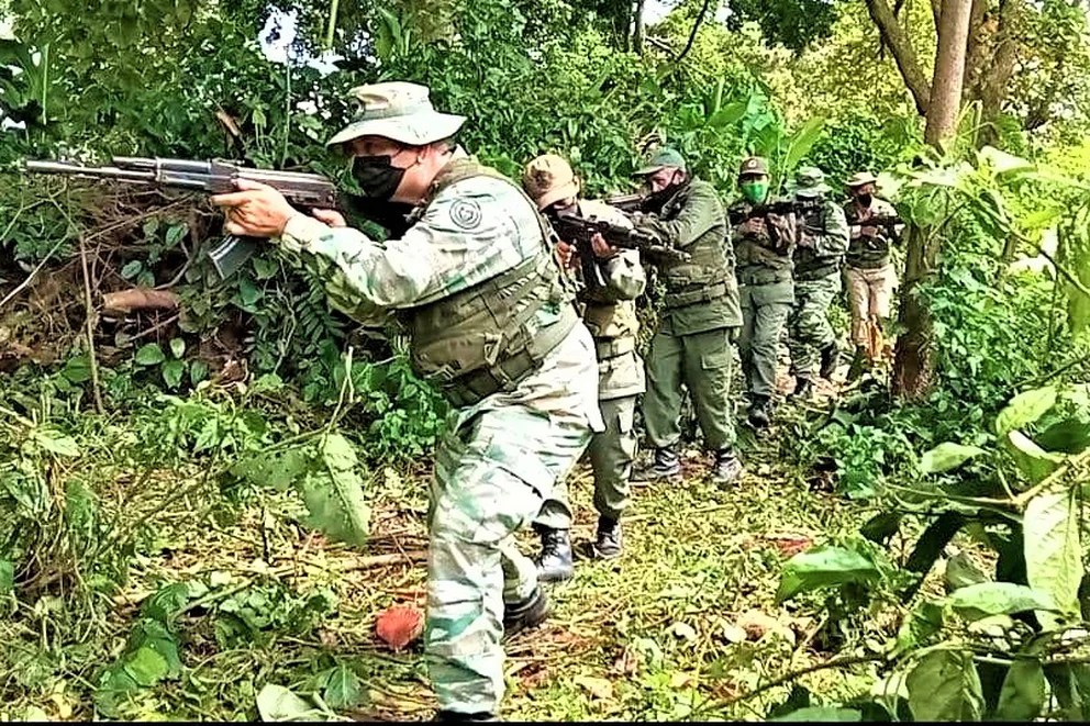 La Fanb obliga a los milicianos a combatir a la guerrilla en Apure: los envían a arriesgar la vida y no les pagan