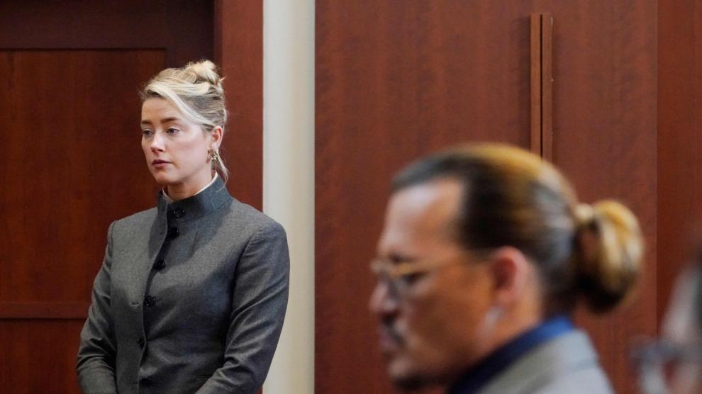 Asistió al juicio de Johnny Depp contra Amber Heard, tomó notas de todo y ahora vende el diario por un dineral