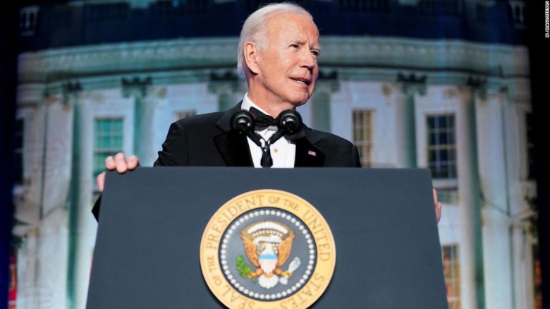 “Plaga horrible”, la polémica broma que hizo Biden sobre Trump durante la cena de corresponsales de la Casa Blanca