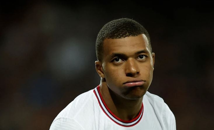 “Si quiere irse, que se vaya”: Hinchas del PSG sobre el futuro de Mbappé