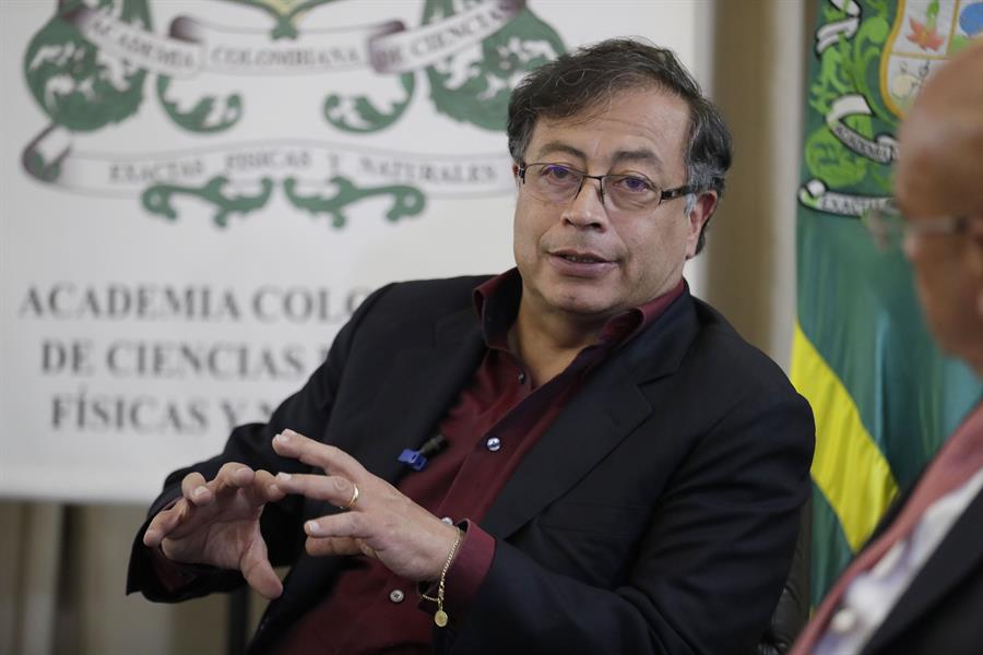 Gustavo Petro anuncia que habrá cese del fuego bilateral con el ELN: Llegó el momento de la paz