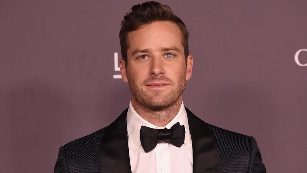 Armie Hammer rompió el silencio tras las acusaciones y aseguró que fue abusado por su pastor a los 13 años