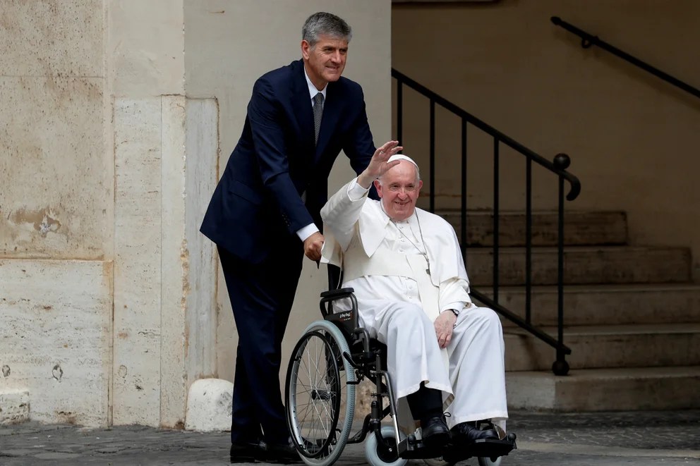 El papa Francisco postergó su viaje al Congo y Sudán del Sur por indicación médica