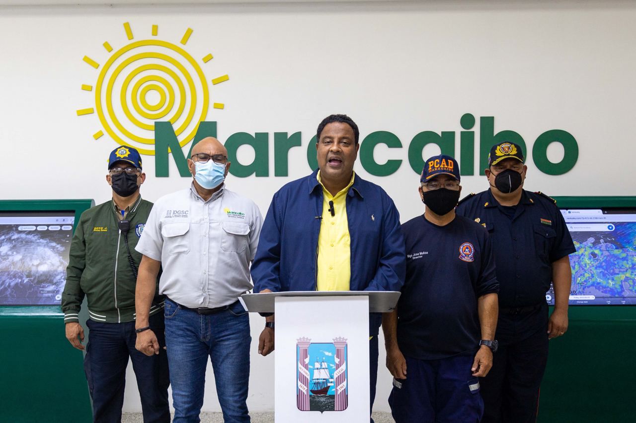 Autoridades en Zulia mantienen plan de contingencia ante paso de ciclón tropical