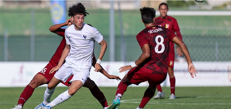 Con un polémico arbitraje Francia venció a la Vinotinto y se consagró campeón del torneo Mauricio Revello