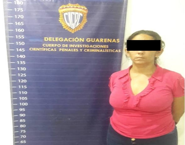 Detienen a una madre que tomaba fotos íntima de su hija para conquistar a un hombre