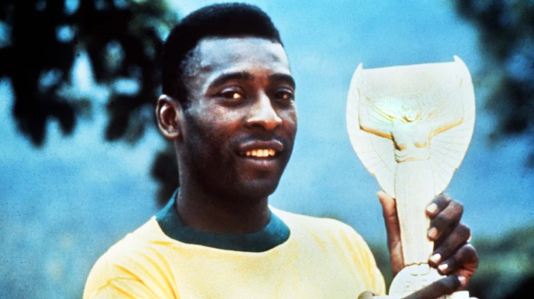 Diez goles elegidos de Pelé, las definiciones magníficas de su carrera (VIDEO)