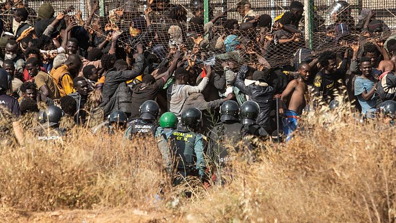 Borrell pide un análisis exhaustivo de las muertes de 23 migrantes en la frontera de Melilla