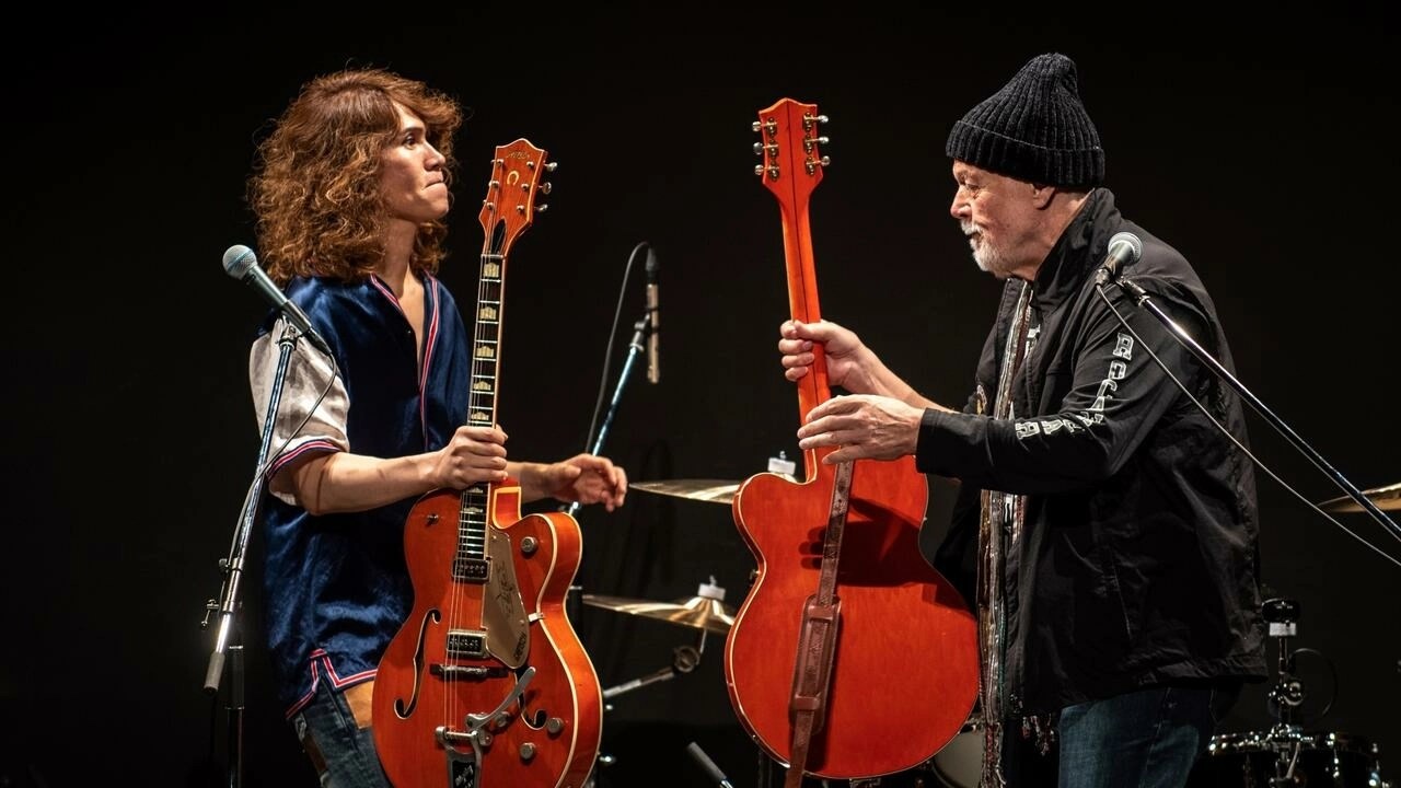 Rockero canadiense encuentra en Japón su guitarra robada hace 46 años (FOTOS)