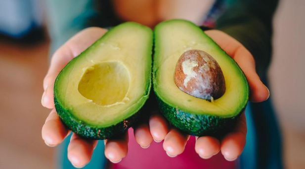 Los efectos en tu cuerpo de comer un aguacate al día