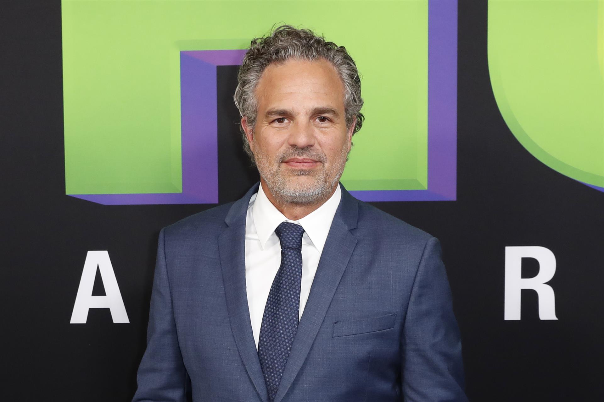 El actor estadounidense Mark Ruffalo llamó a aprobar la nueva Constitución en Chile