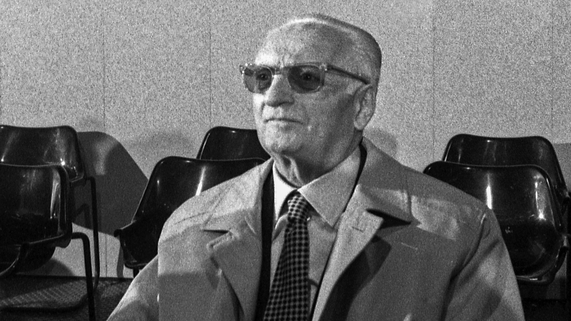 La vida oculta de Enzo Ferrari: la esposa, la amante y el amor secreto por la joven viuda de uno de sus pilotos