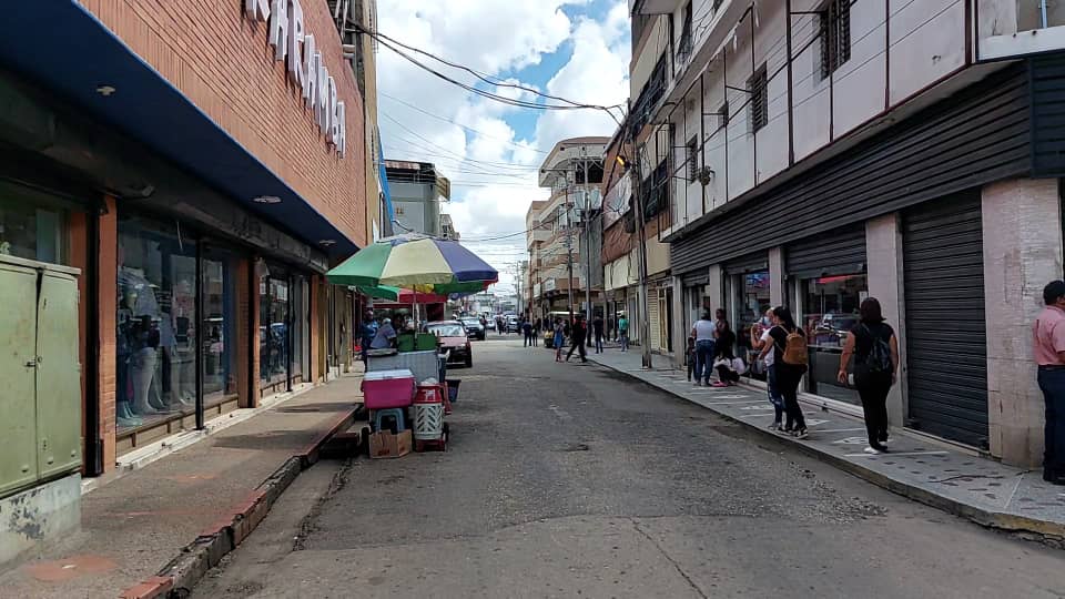 Comerciantes de El Tigre reportan un “bajón” en las ventas tras la devaluación del bolívar