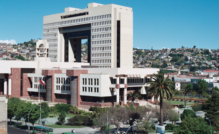 Riña entre diputados en Chile eleva tensión a cinco días de plebiscito constitucional